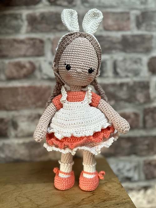 Poupée Rosie au crochet