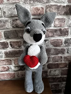 Loup le mal aimé au crochet