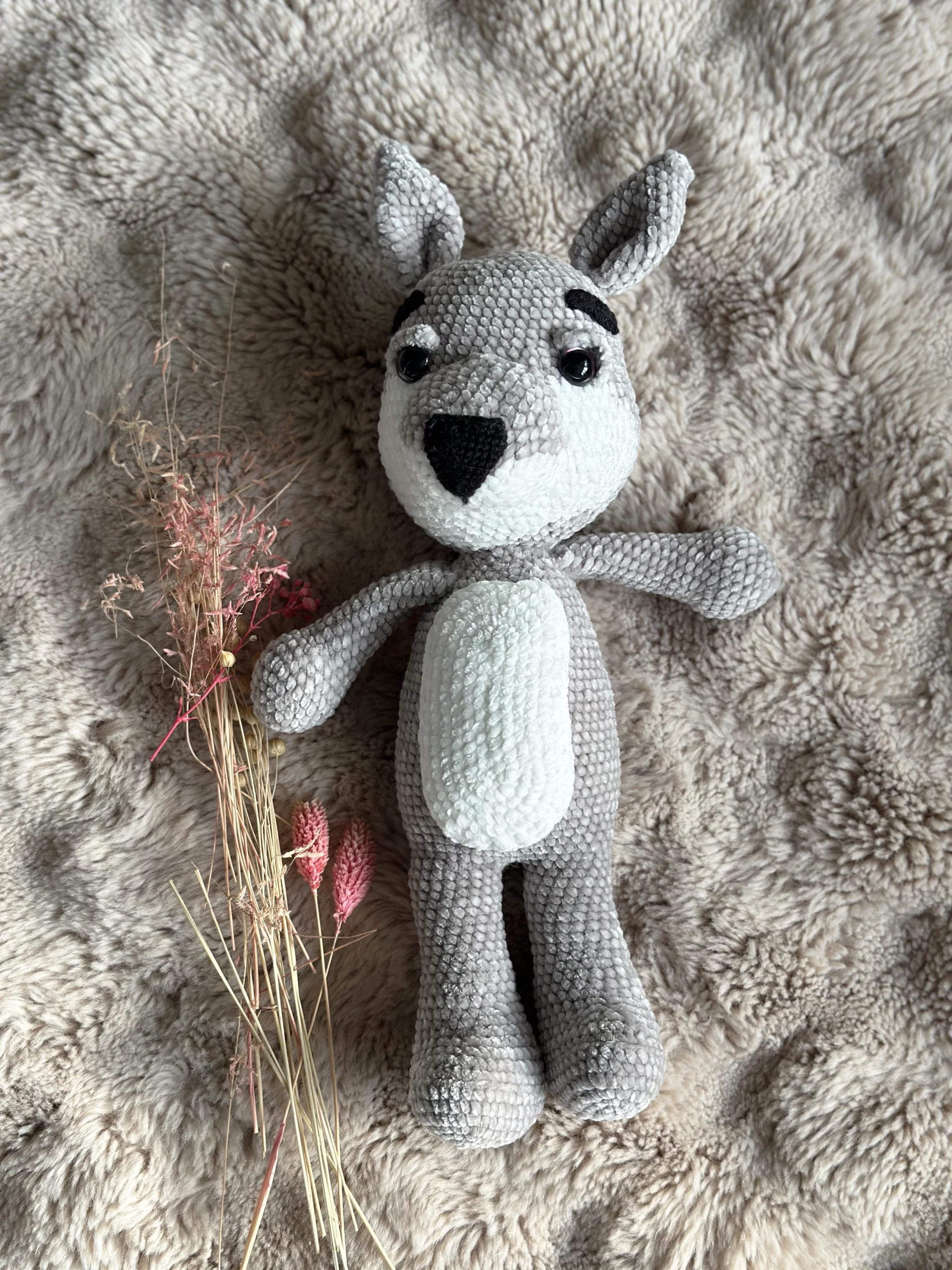 Le Loup le mal aimĂ© â deux amigurumis au crochet faits main.